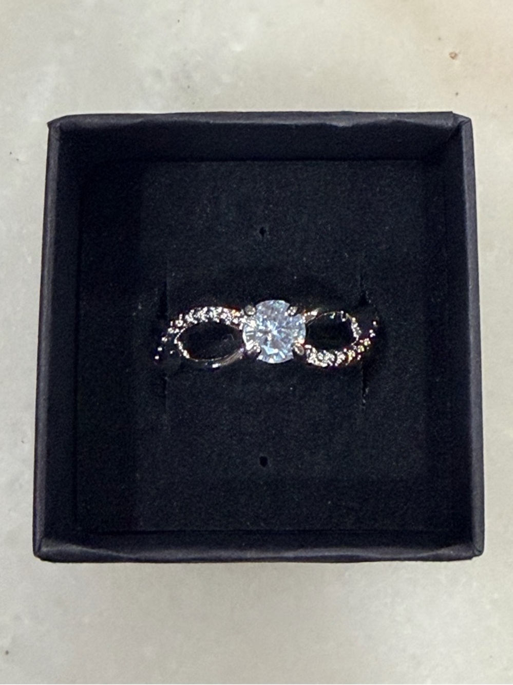 Artisan Silver Clear Stone Infinity Ring Size 9.75